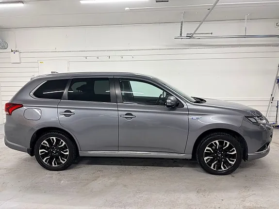 Mitsubishi Outlander 2018 photo 4