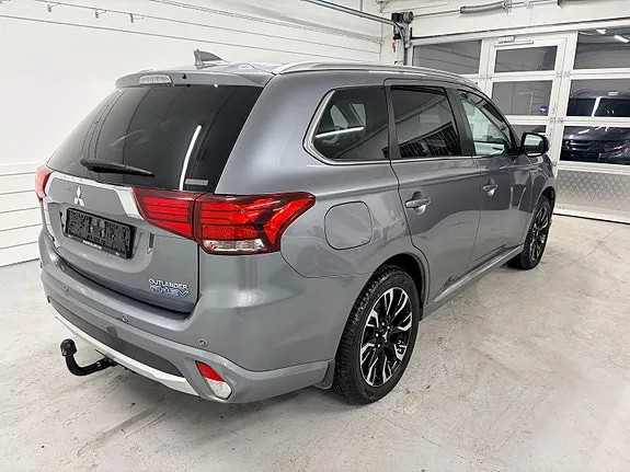 Mitsubishi Outlander 2018 photo 5