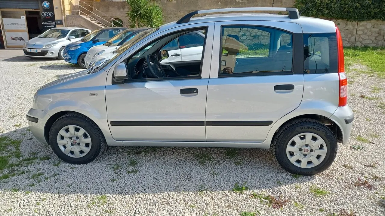 Fiat Panda 2011 photo 2