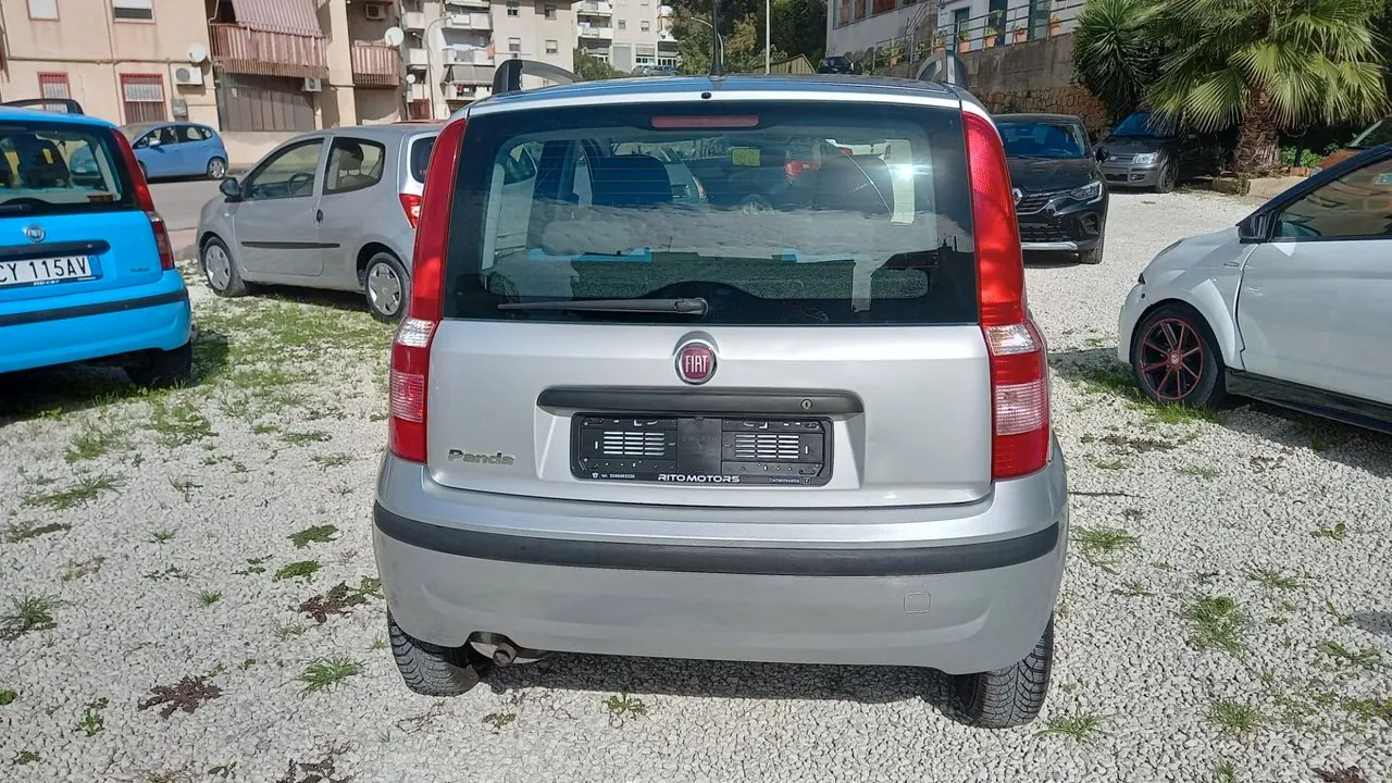 Fiat Panda 2011 photo 4