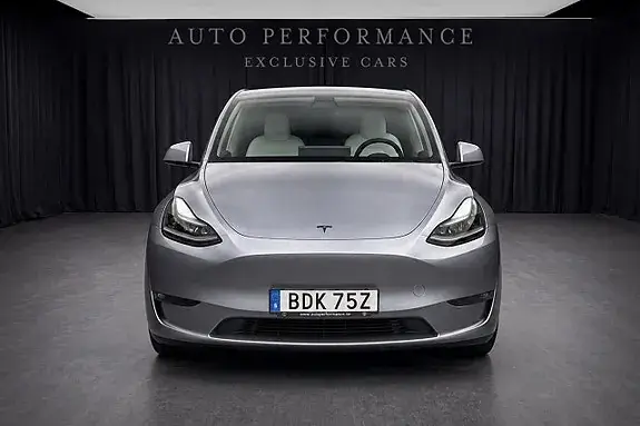 Tesla Model Y 2024 photo 4