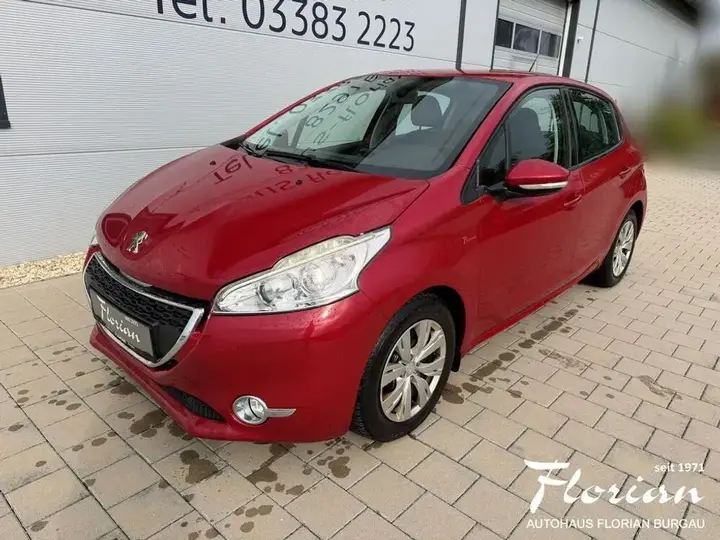 Peugeot 208 2014 photo 2