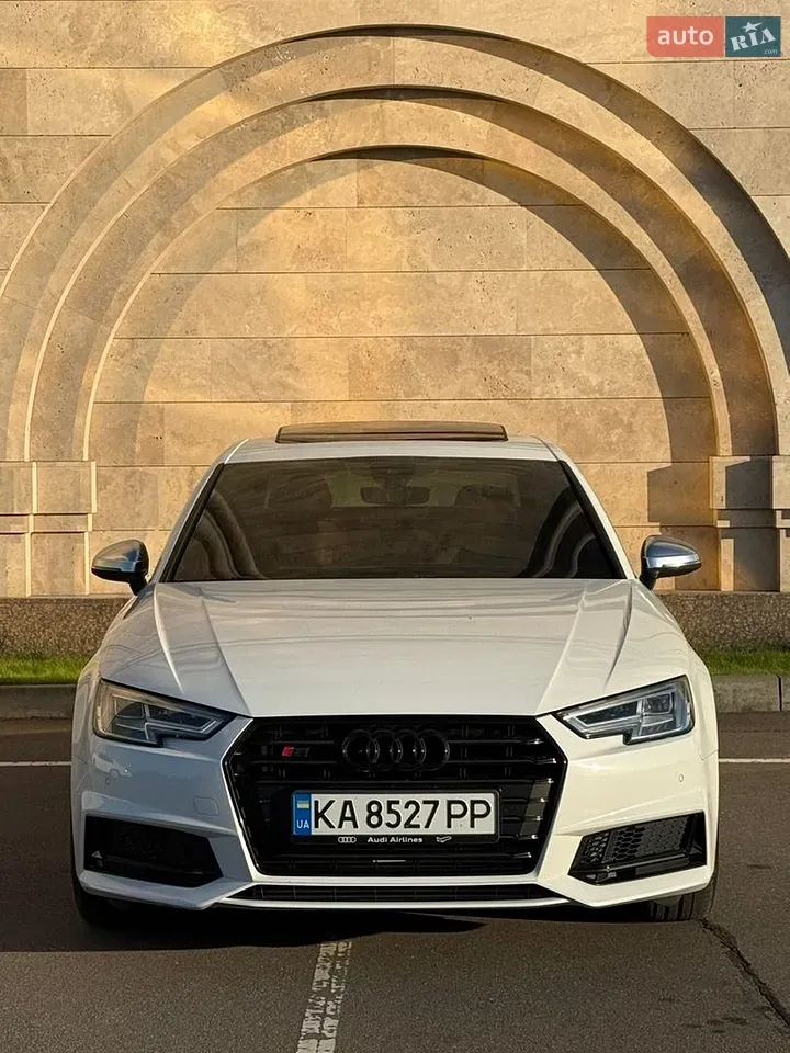 Audi S4