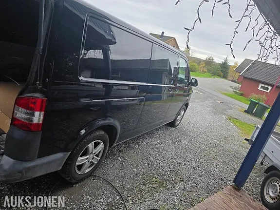 Volkswagen Transporter 2011 photo 3