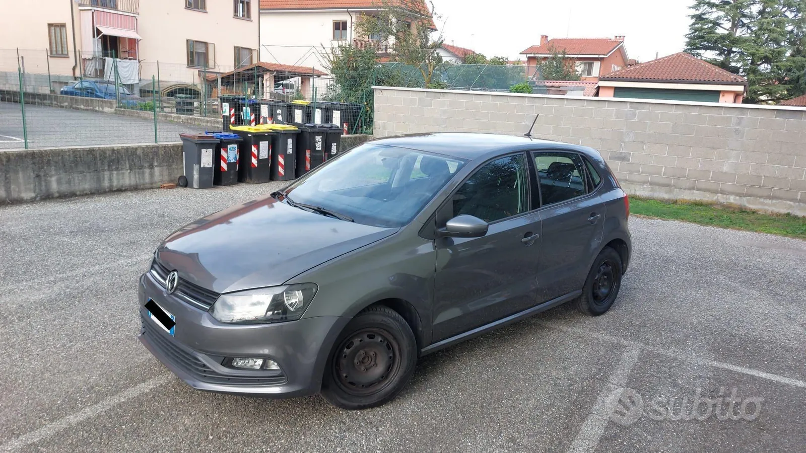 Volkswagen Polo 2015 photo 2