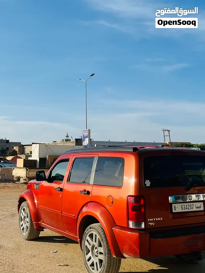 Dodge Nitro 2010 photo 5