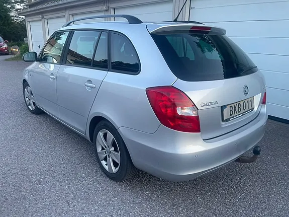 Skoda Fabia 2014 photo 5