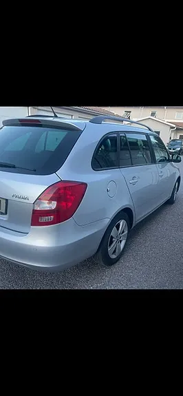 Skoda Fabia 2014 photo 3