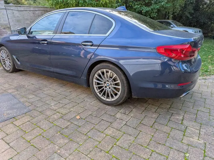 BMW 5 Series 2018 photo 3