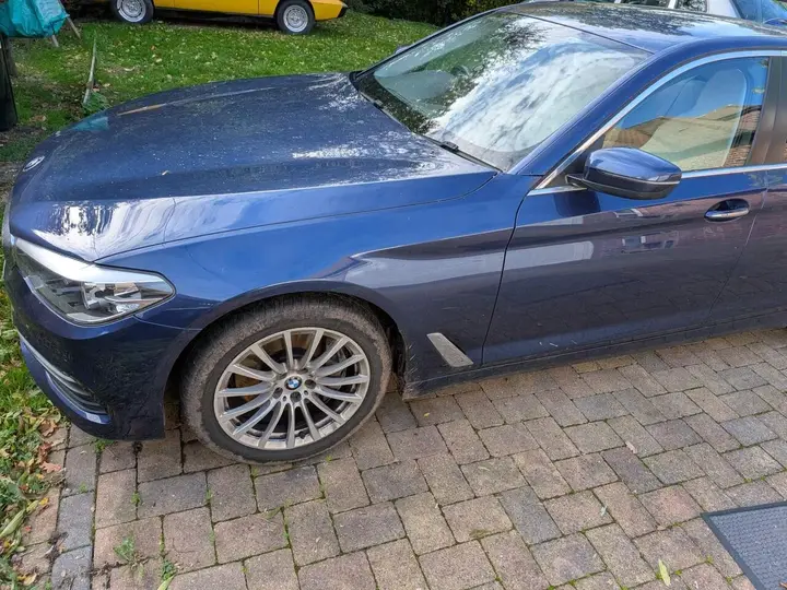 BMW 5 Series 2018 photo 2