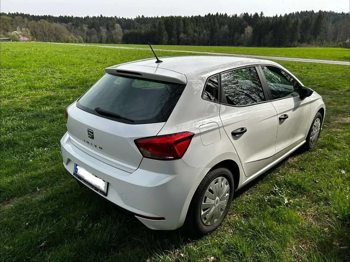 Seat Ibiza 2019 photo 2