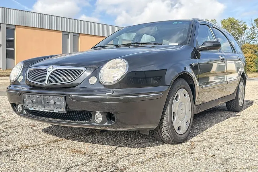 Lancia Lybra