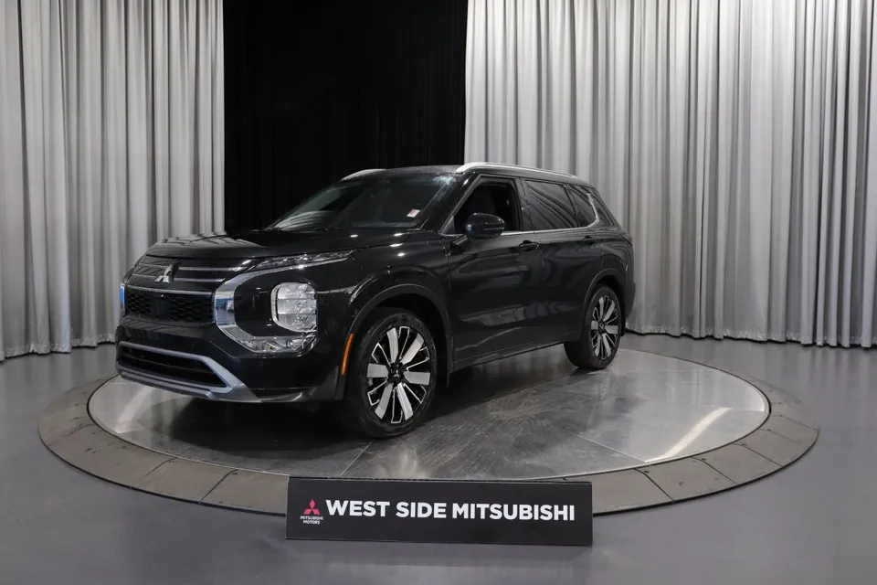 Mitsubishi Outlander 2026 photo 3