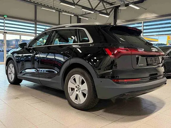 Audi E-Tron 2020 photo 5
