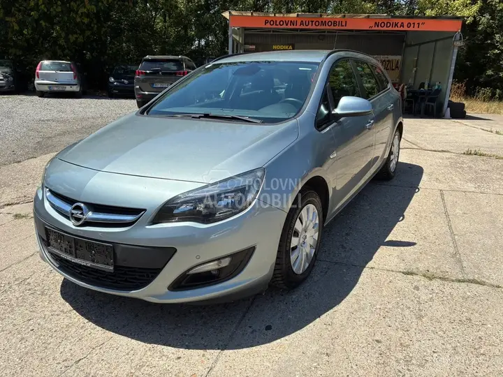 Opel Astra J