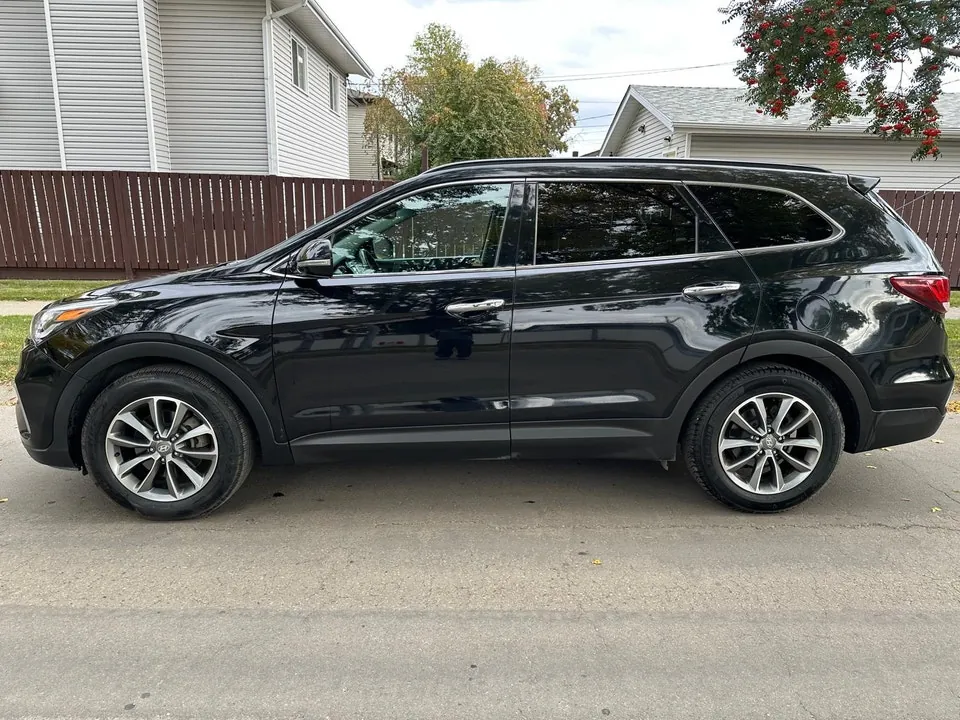Hyundai Santa Fe 2018 photo 2