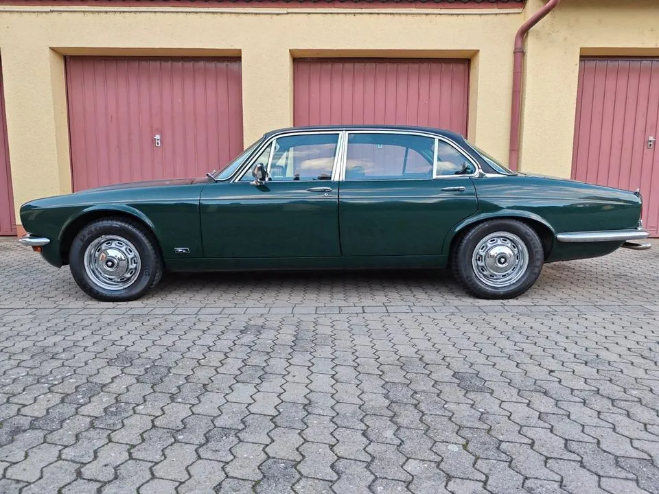 Jaguar Xj12