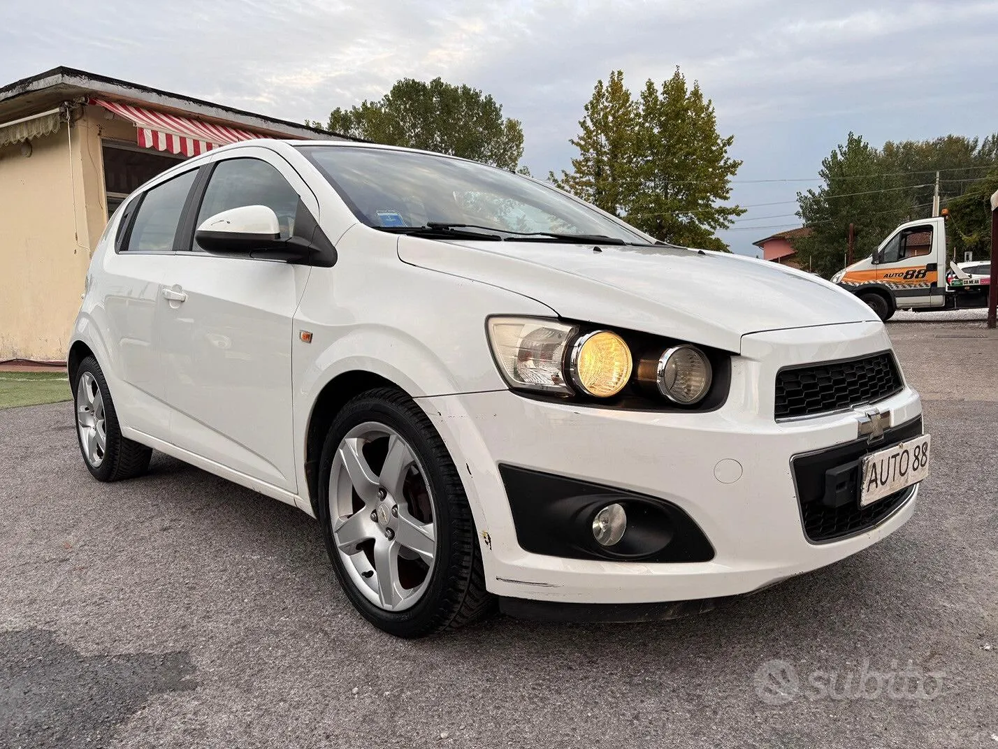 Chevrolet Aveo 2011 photo 3