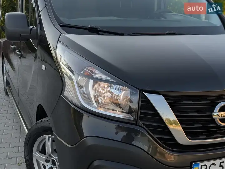 Nissan Nv300 2017 photo 4