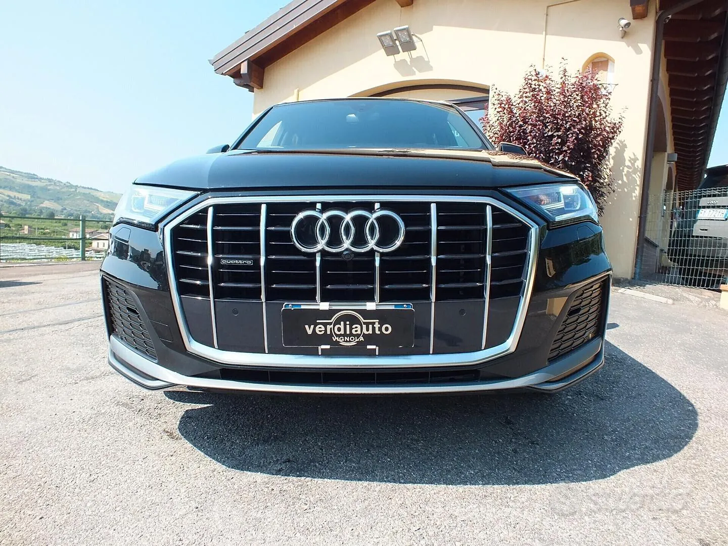 Audi Q7 2021 photo 2