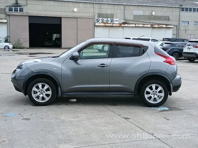 Nissan Juke 2011 photo 4