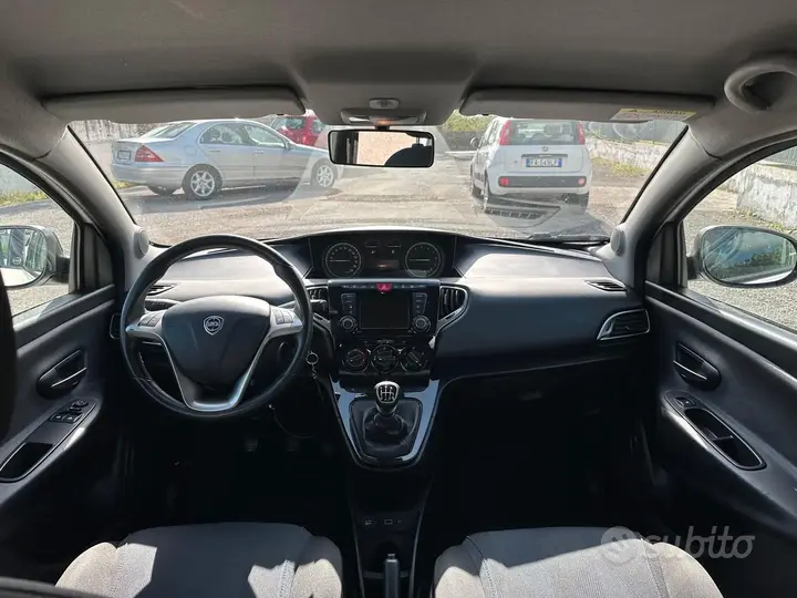 Lancia Ypsilon 2021 photo 5