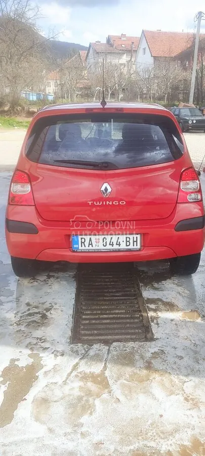 Renault Twingo 2008 photo 2