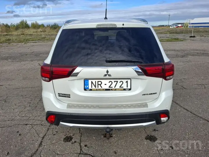 Mitsubishi Outlander 2016 photo 3
