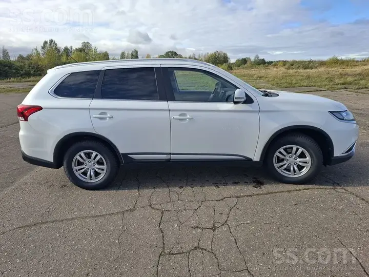 Mitsubishi Outlander 2016 photo 4