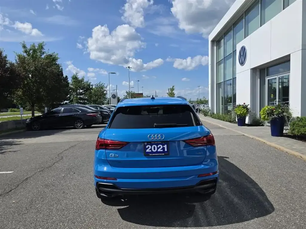 Audi Q3 2021 photo 3