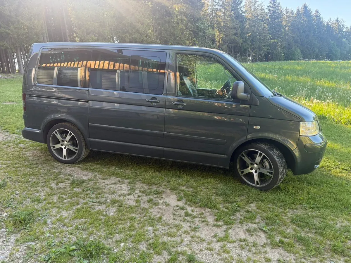 Volkswagen Multivan 2008 photo 3