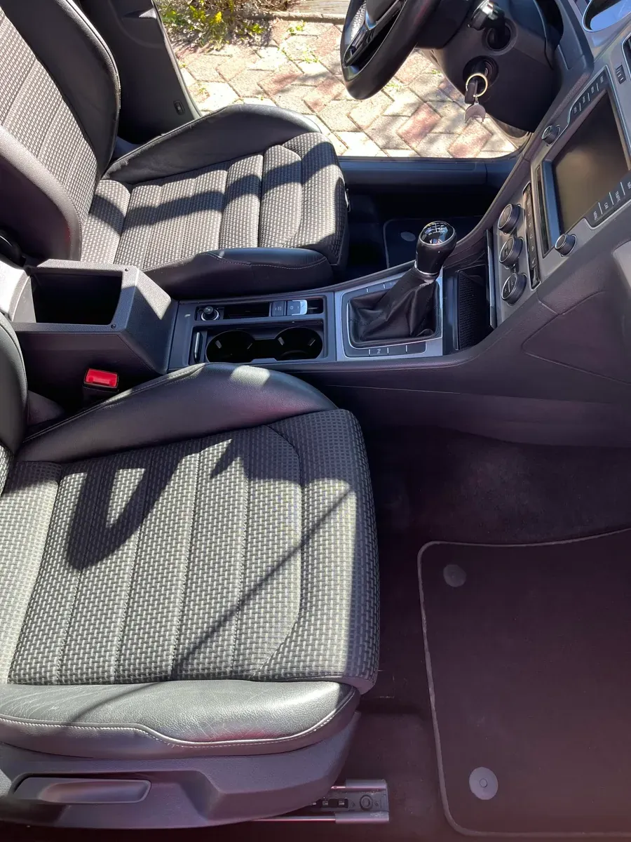 Volkswagen Golf 2014 photo 2