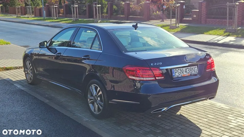 Mercedes-Benz E-Class 2013 photo 5