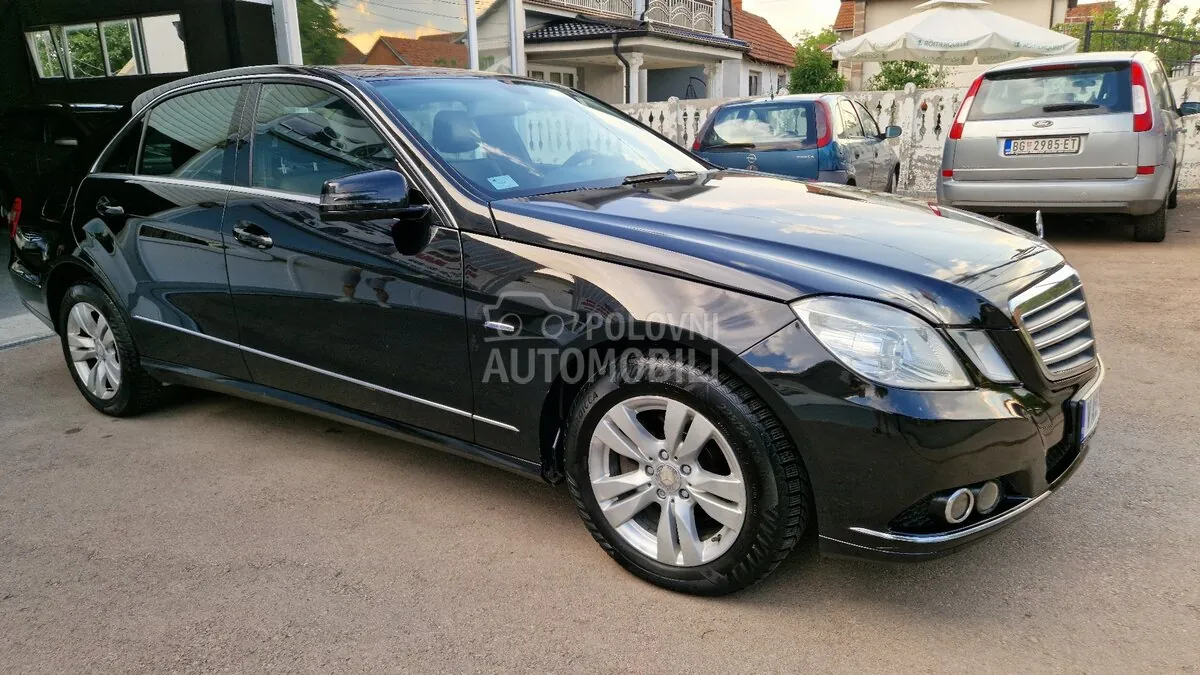 Mercedes-Benz E 220