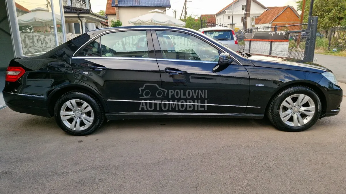 Mercedes-Benz E 220 2010 photo 4