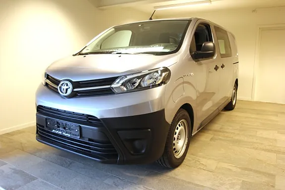 Toyota Proace 2023 photo 2