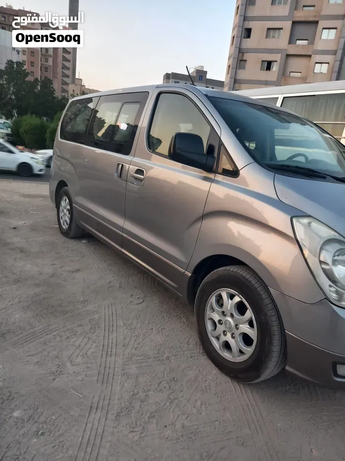 Hyundai H1 2015 photo 3