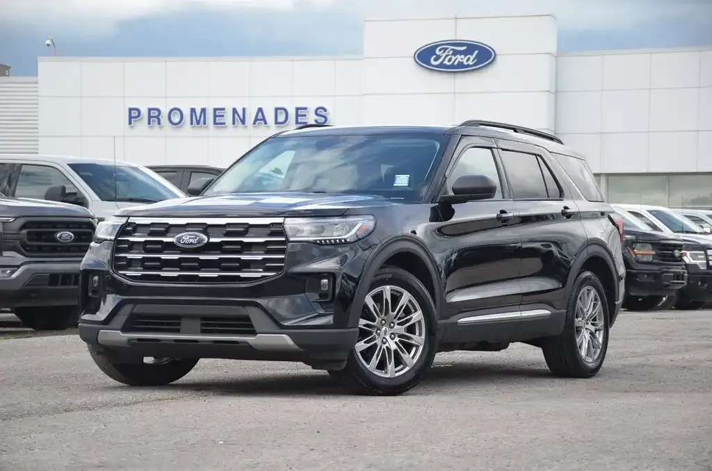 Ford Explorer 2025 photo 2