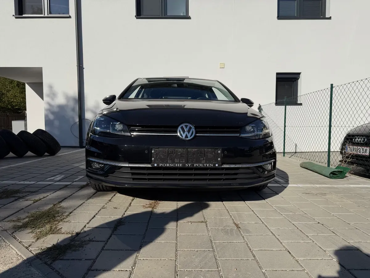 Volkswagen Golf 2018 photo 2