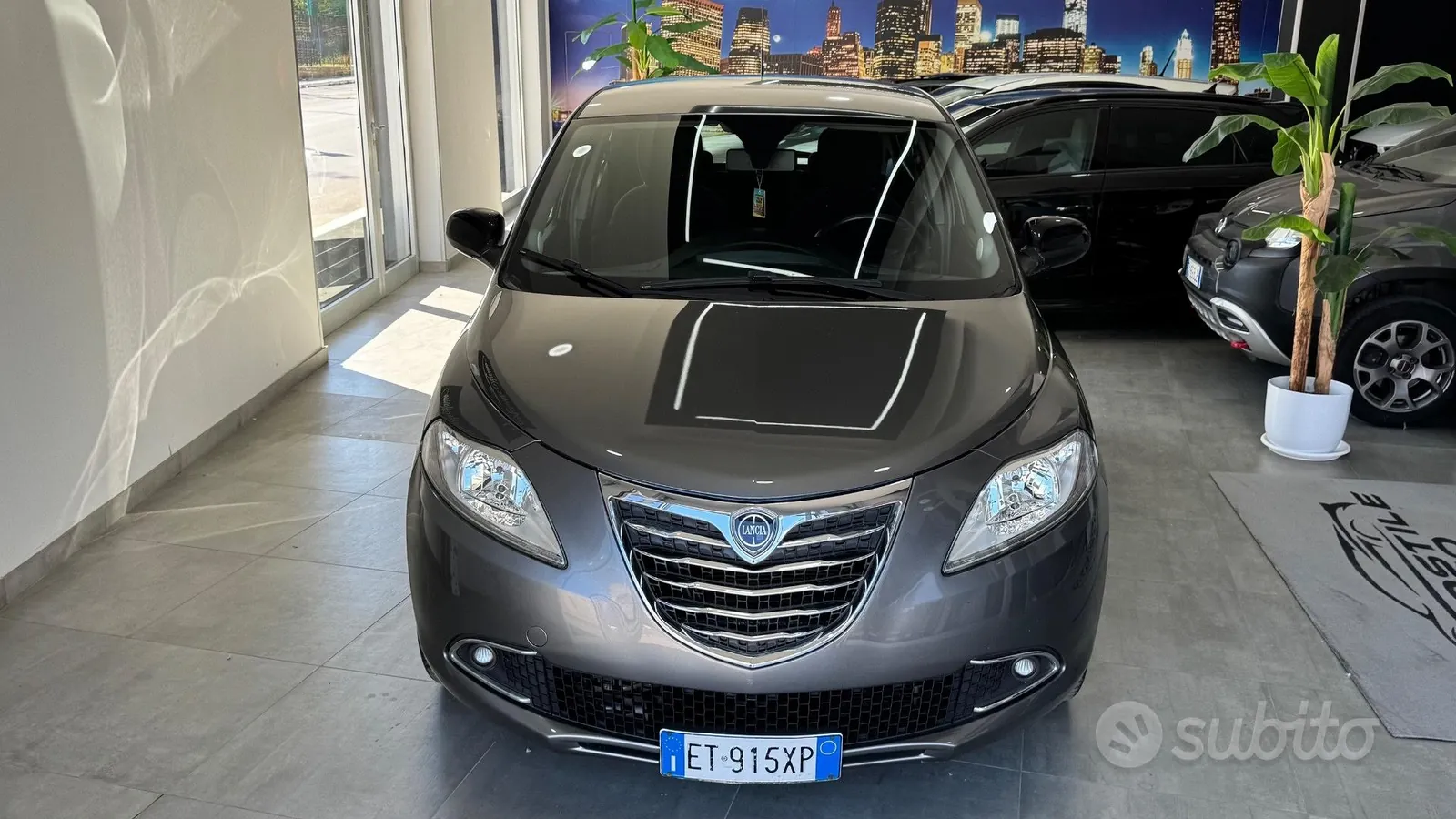 Lancia Ypsilon 2014 photo 2