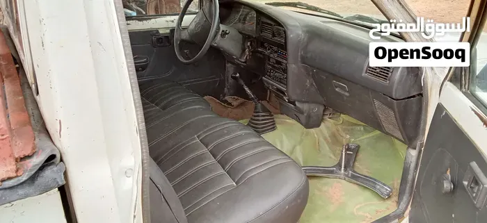 Toyota Hilux 1996 photo 4