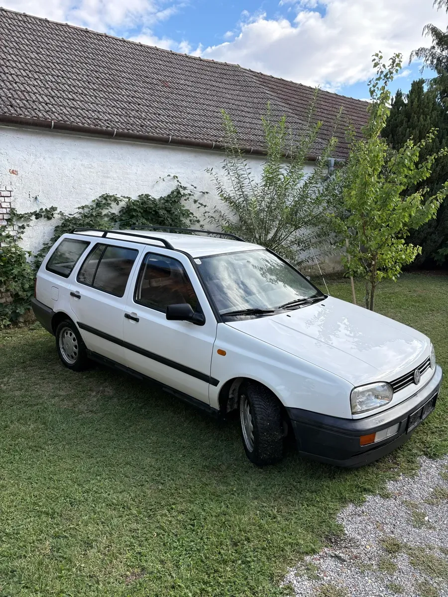 Volkswagen Golf 1993 photo 2