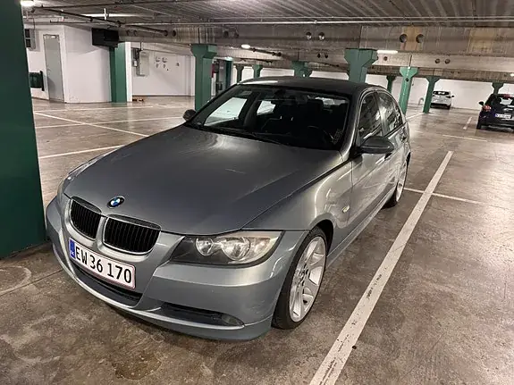 BMW 318I