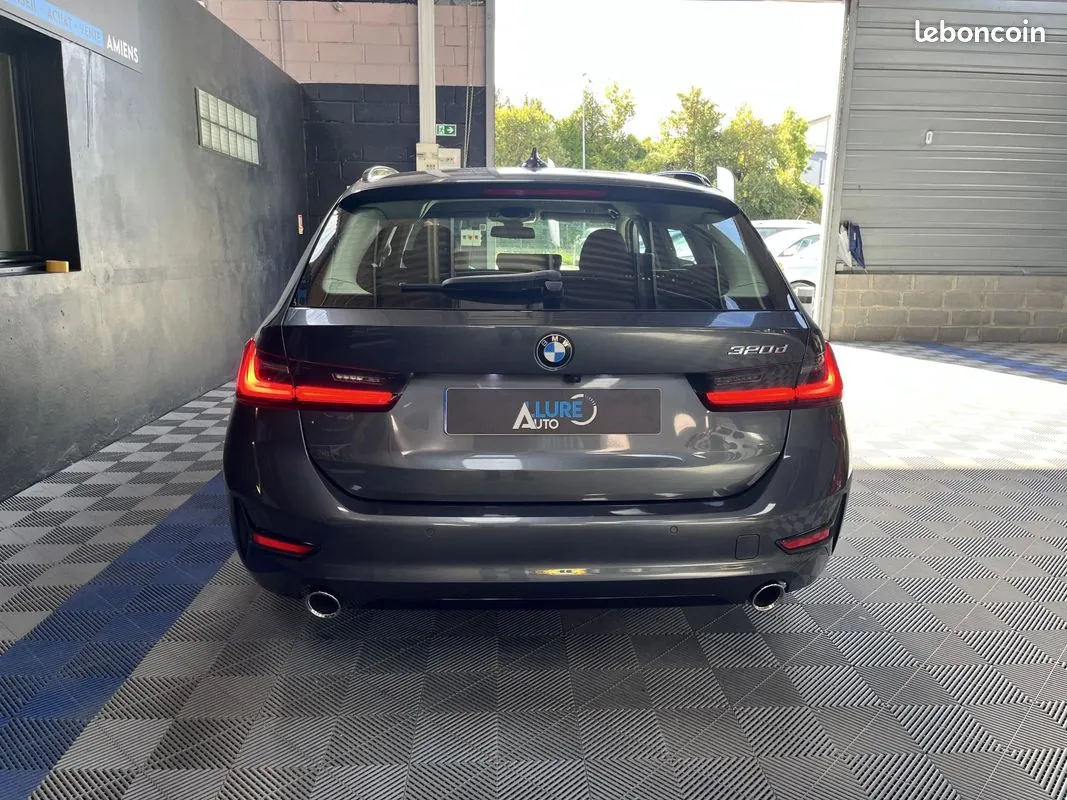 BMW 3 Series 2021 photo 5