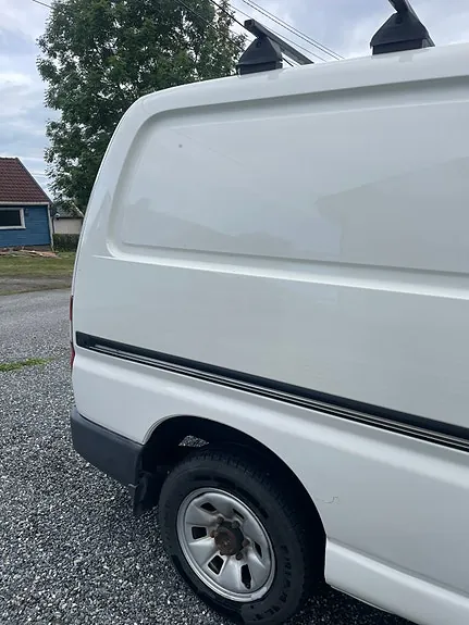 Toyota Hiace 2010 photo 4