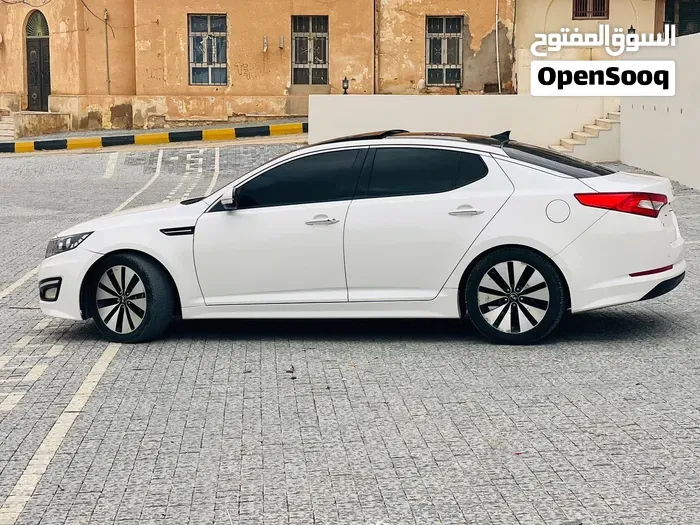 Kia K5 2011 photo 4