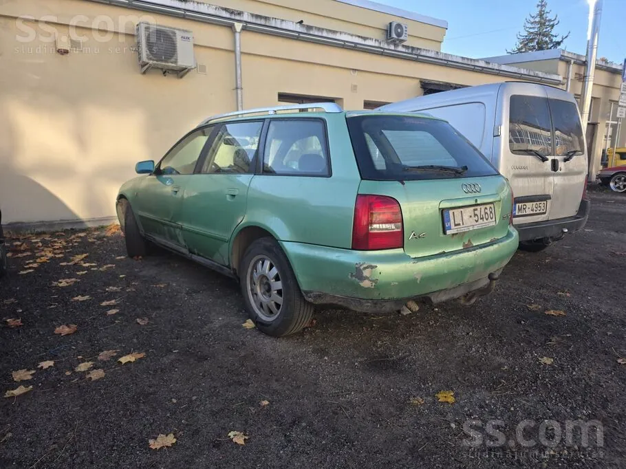 Audi A4 1998 photo 3