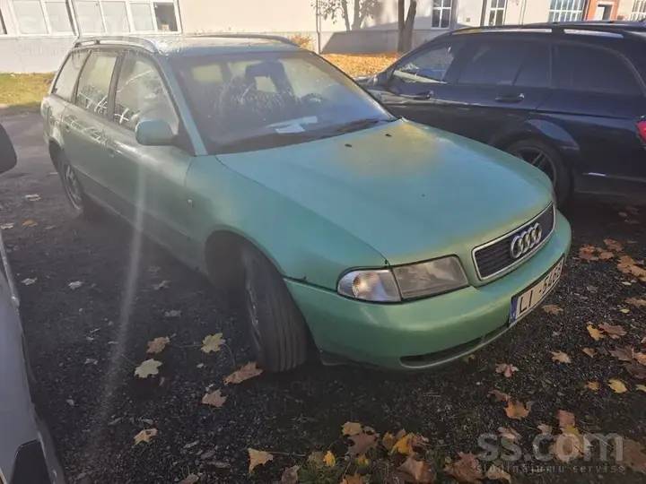 Audi A4 1998 photo 2