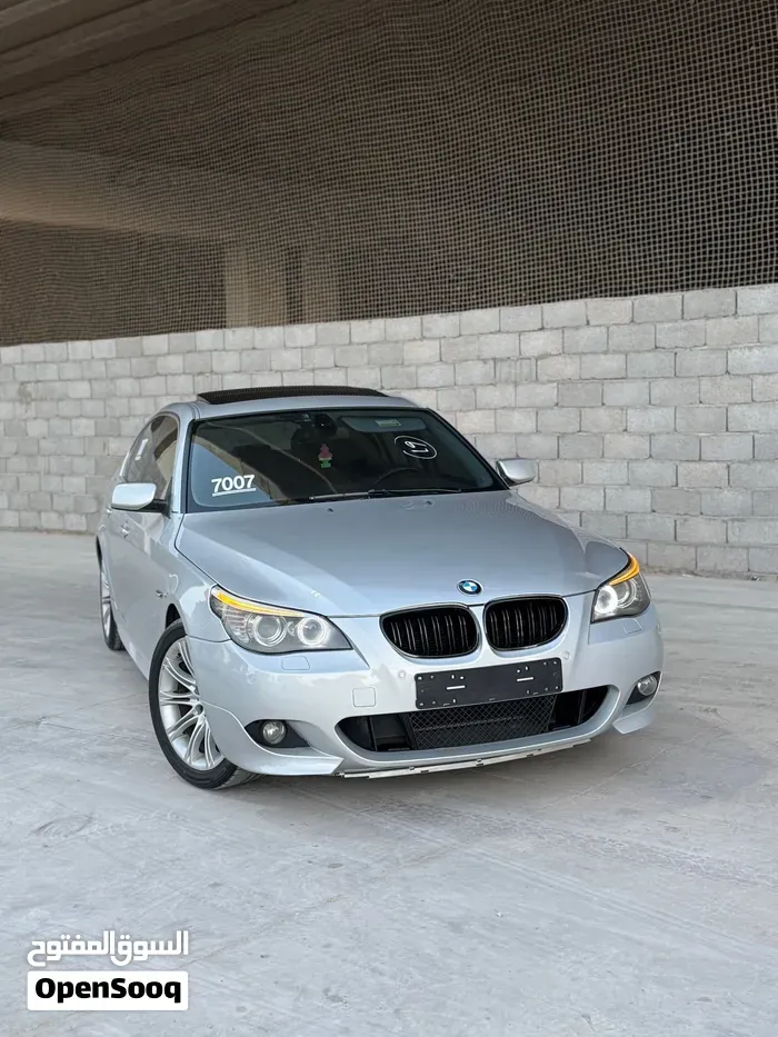 BMW 5 Series 2009 photo 2
