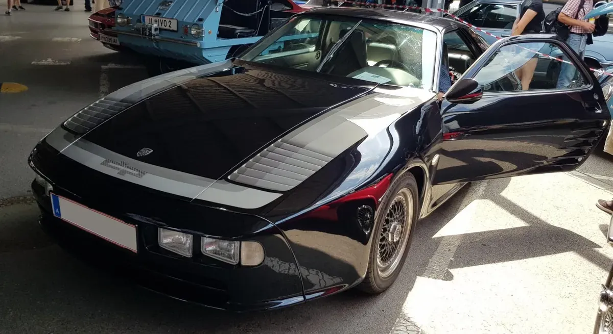 Porsche 928 1987 photo 3